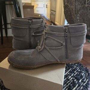 UGG reid booties